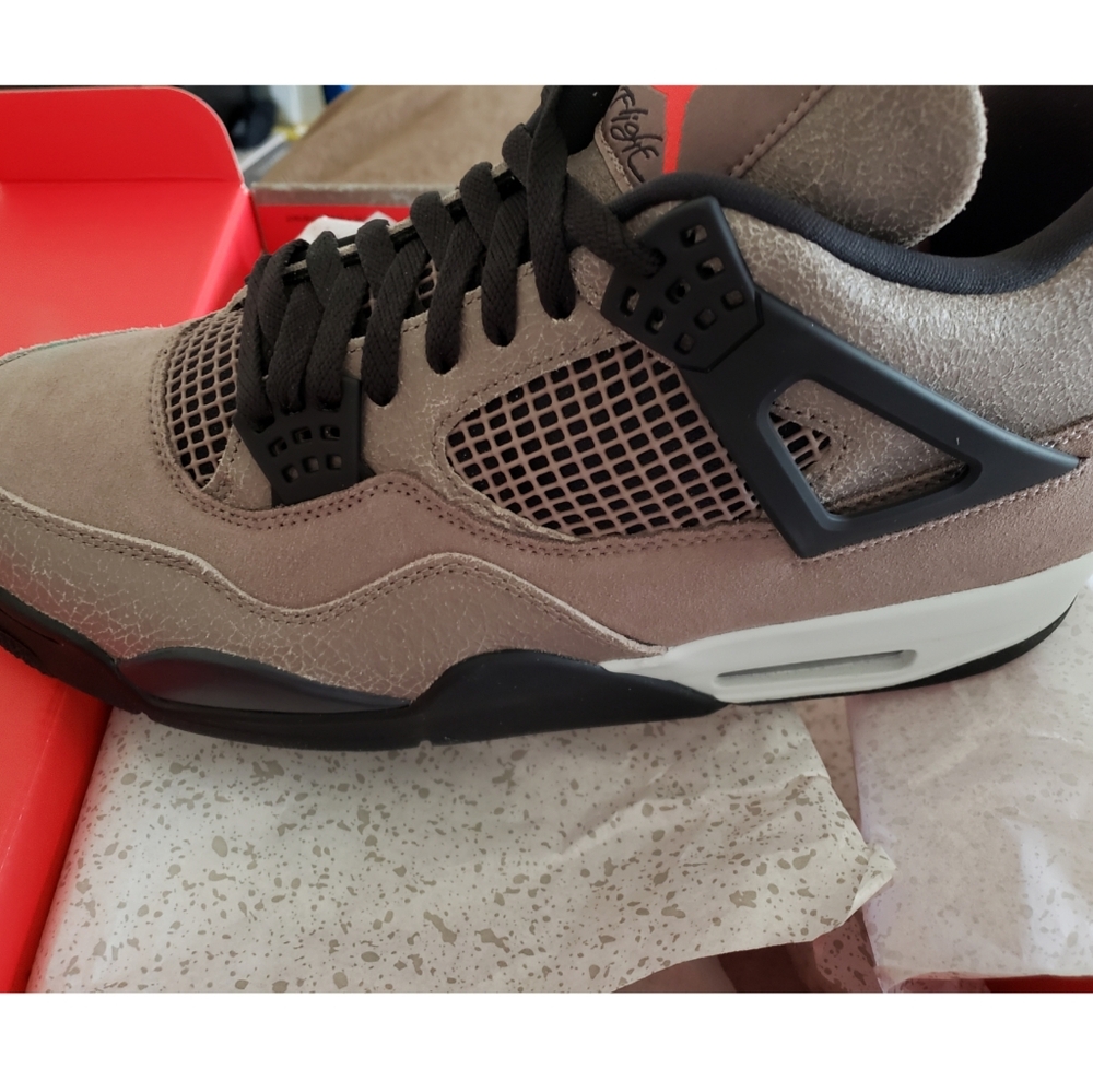 Jordan 4 "Taupe 4s"